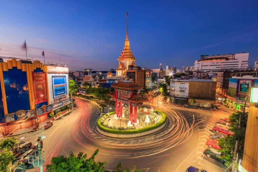 2499 Heritage Chinatown Bangkok Hotel By Roomquest Екстериор снимка
