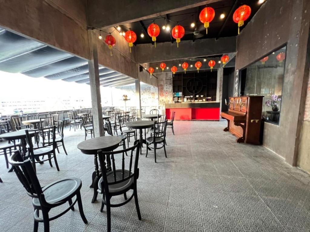 2499 Heritage Chinatown Bangkok Hotel By Roomquest Екстериор снимка
