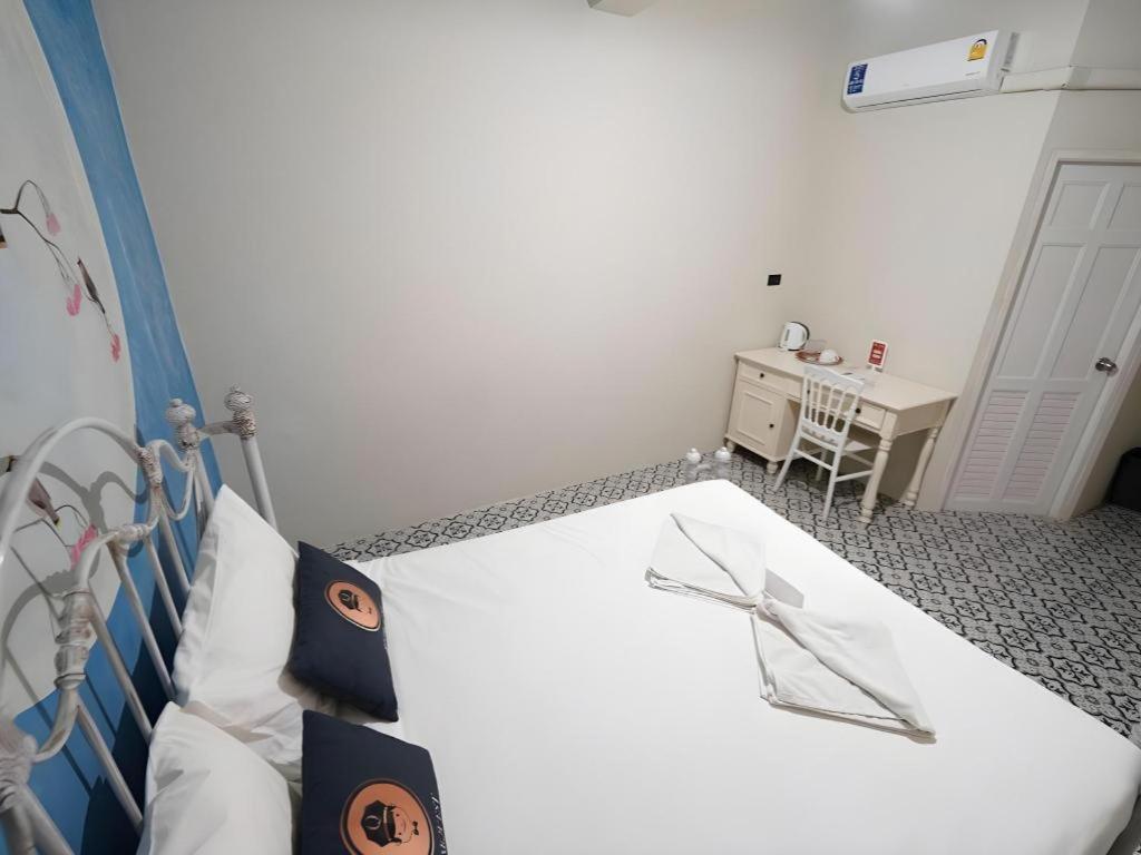 2499 Heritage Chinatown Bangkok Hotel By Roomquest Екстериор снимка